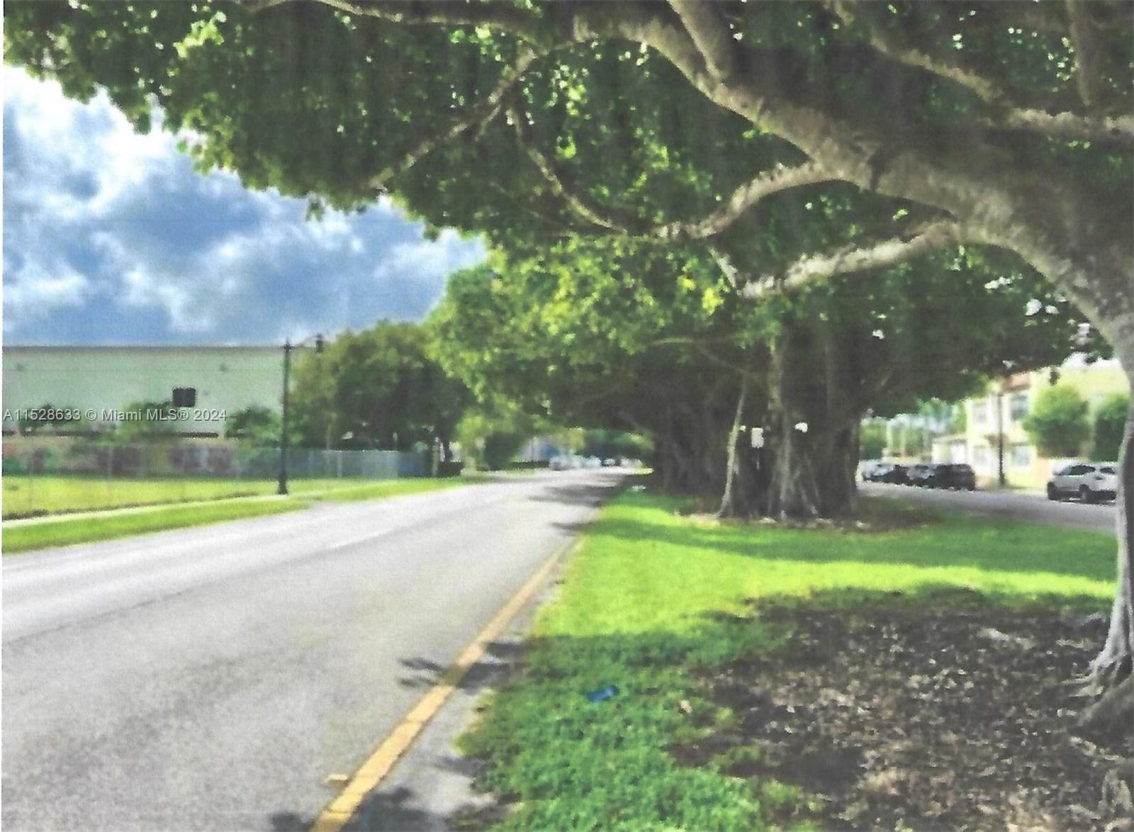 HOLLEMAN PARK - Land