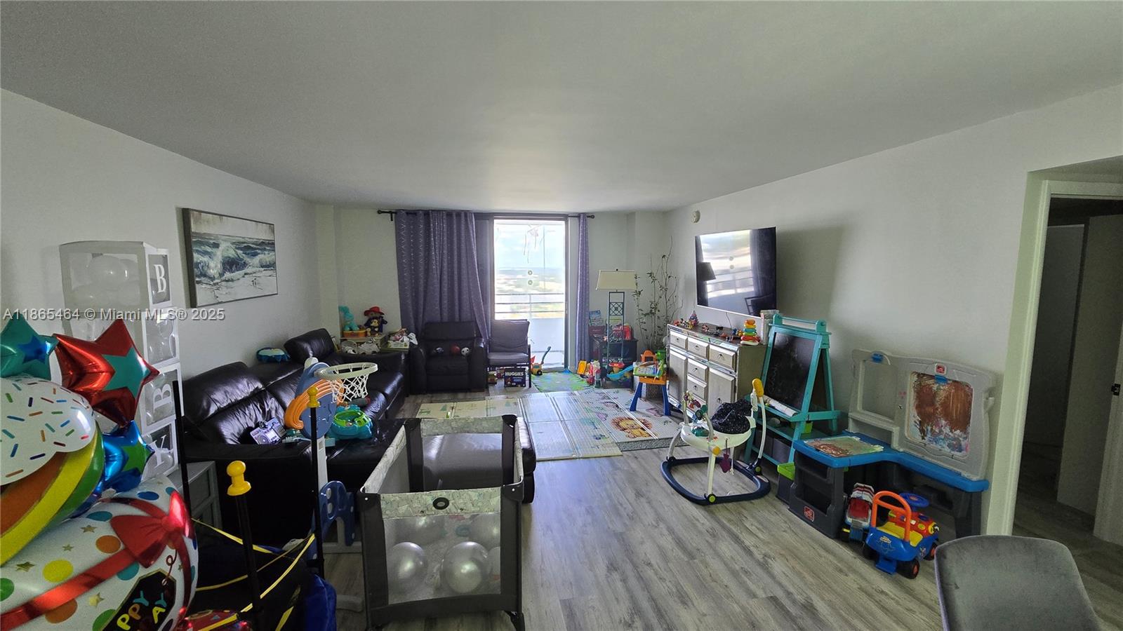 OLYMPUS CONDO PHASE - Residential