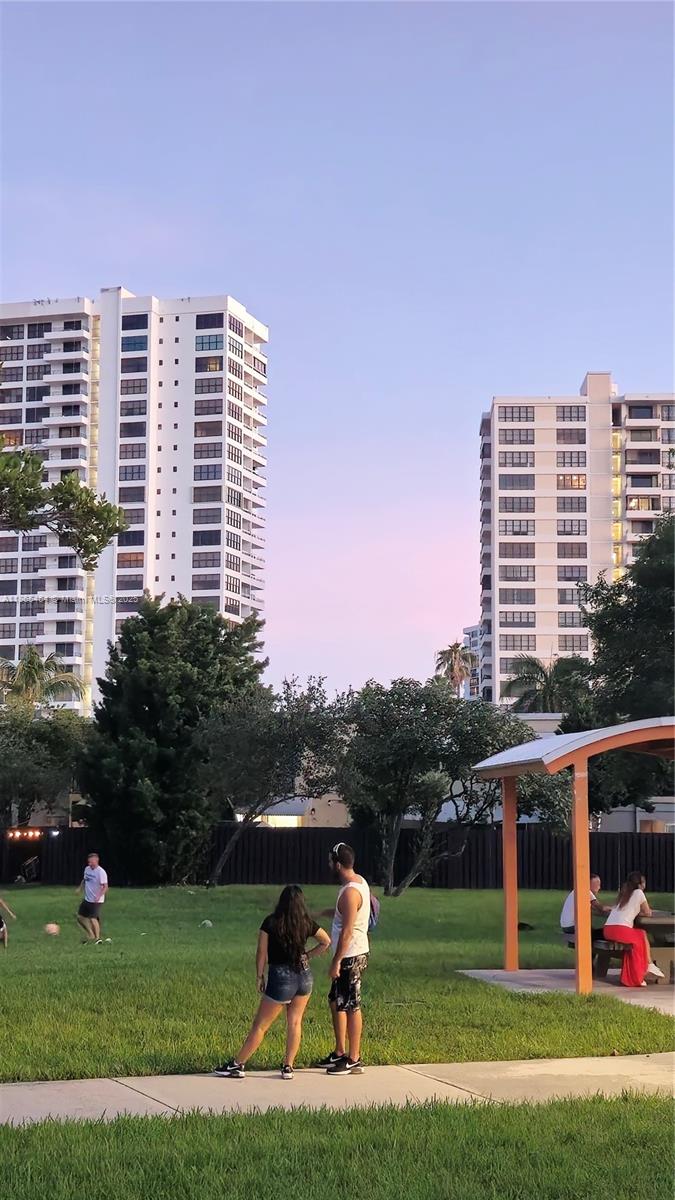 OLYMPUS CONDO PHASE - Residential