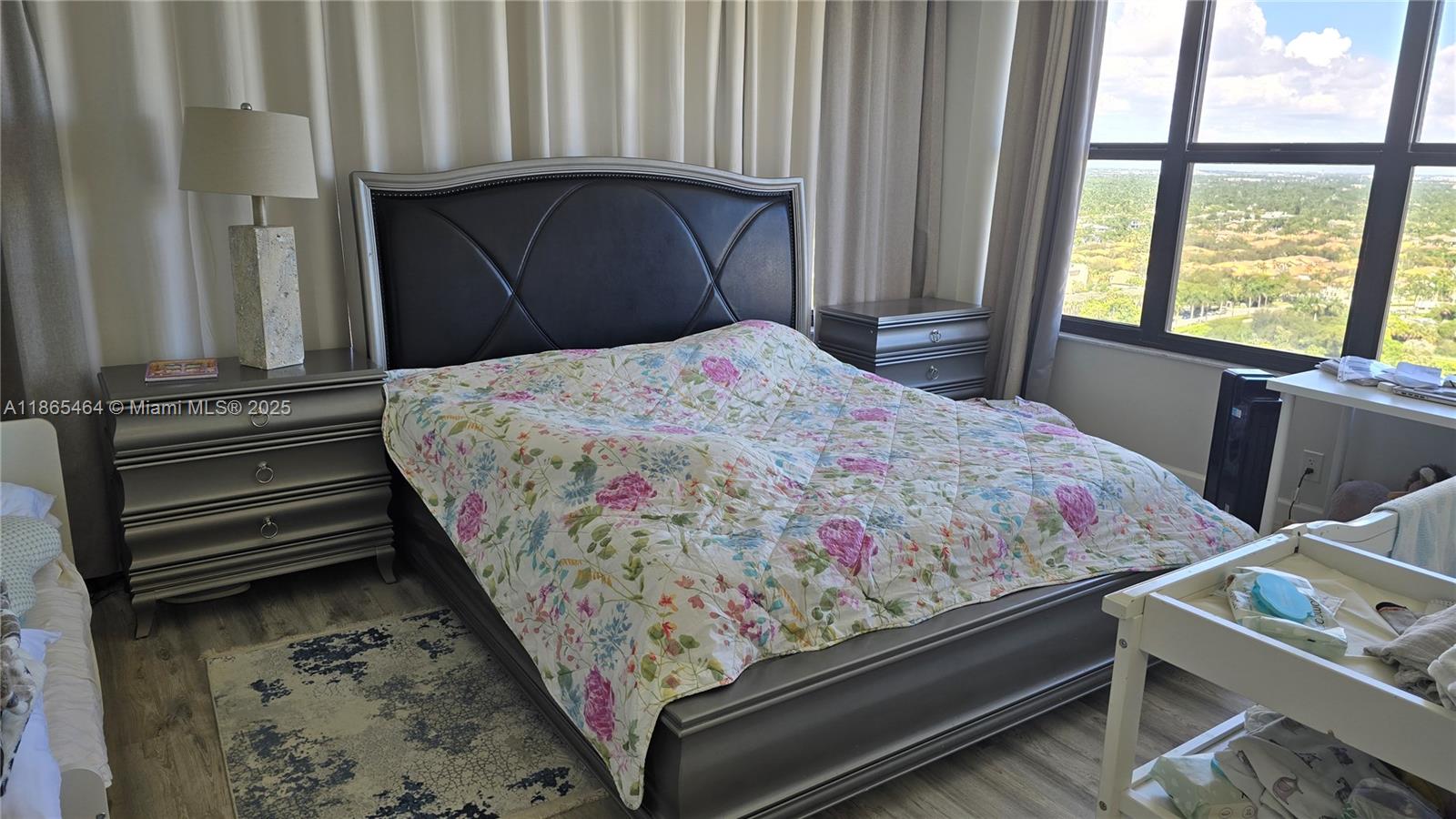 OLYMPUS CONDO PHASE - Residential