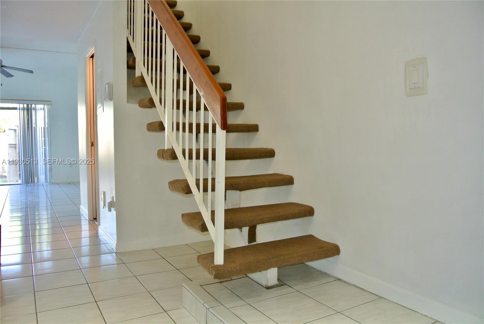 LE CLUB AT KENDALE LAKES - Residential Lease