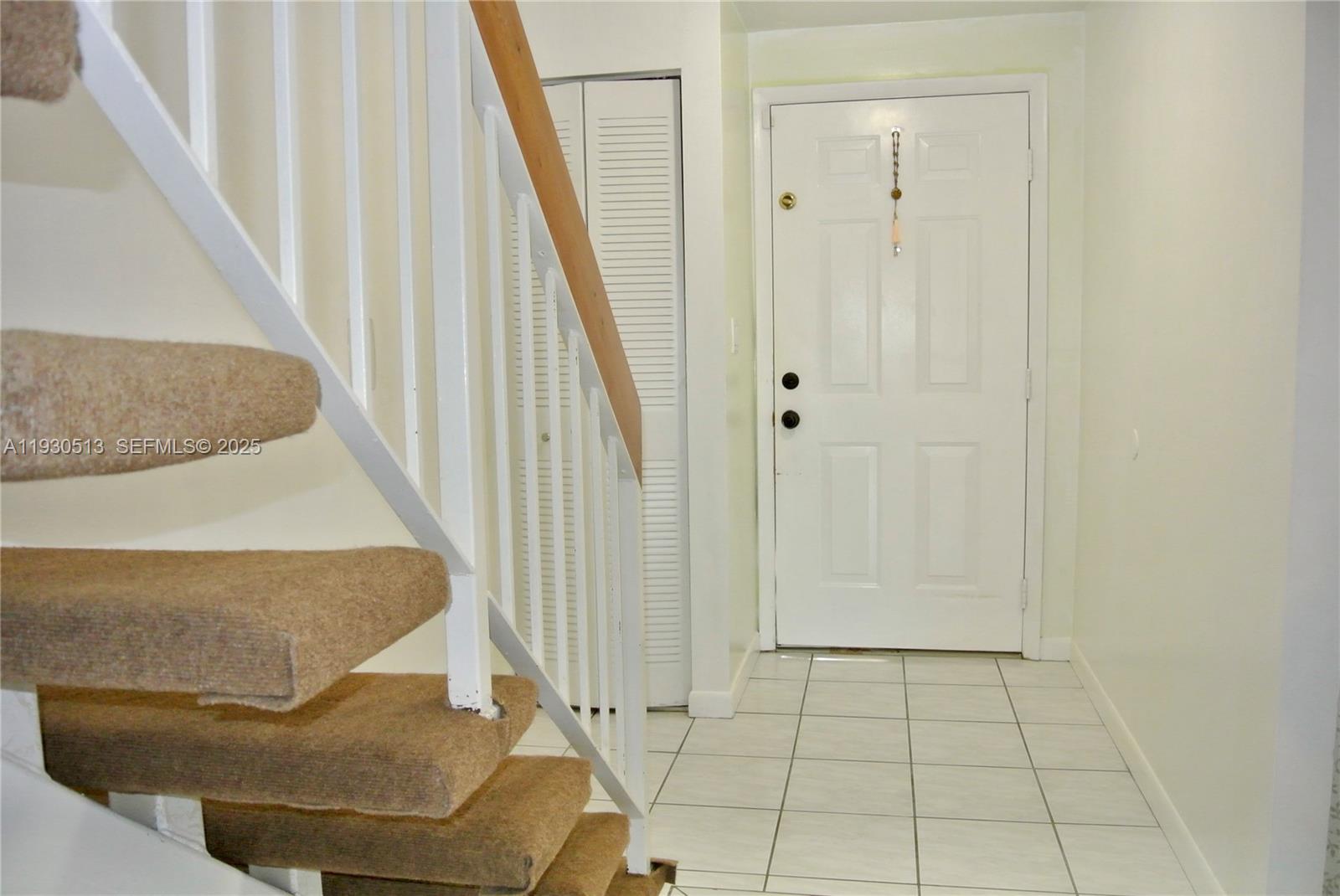 LE CLUB AT KENDALE LAKES - Residential Lease