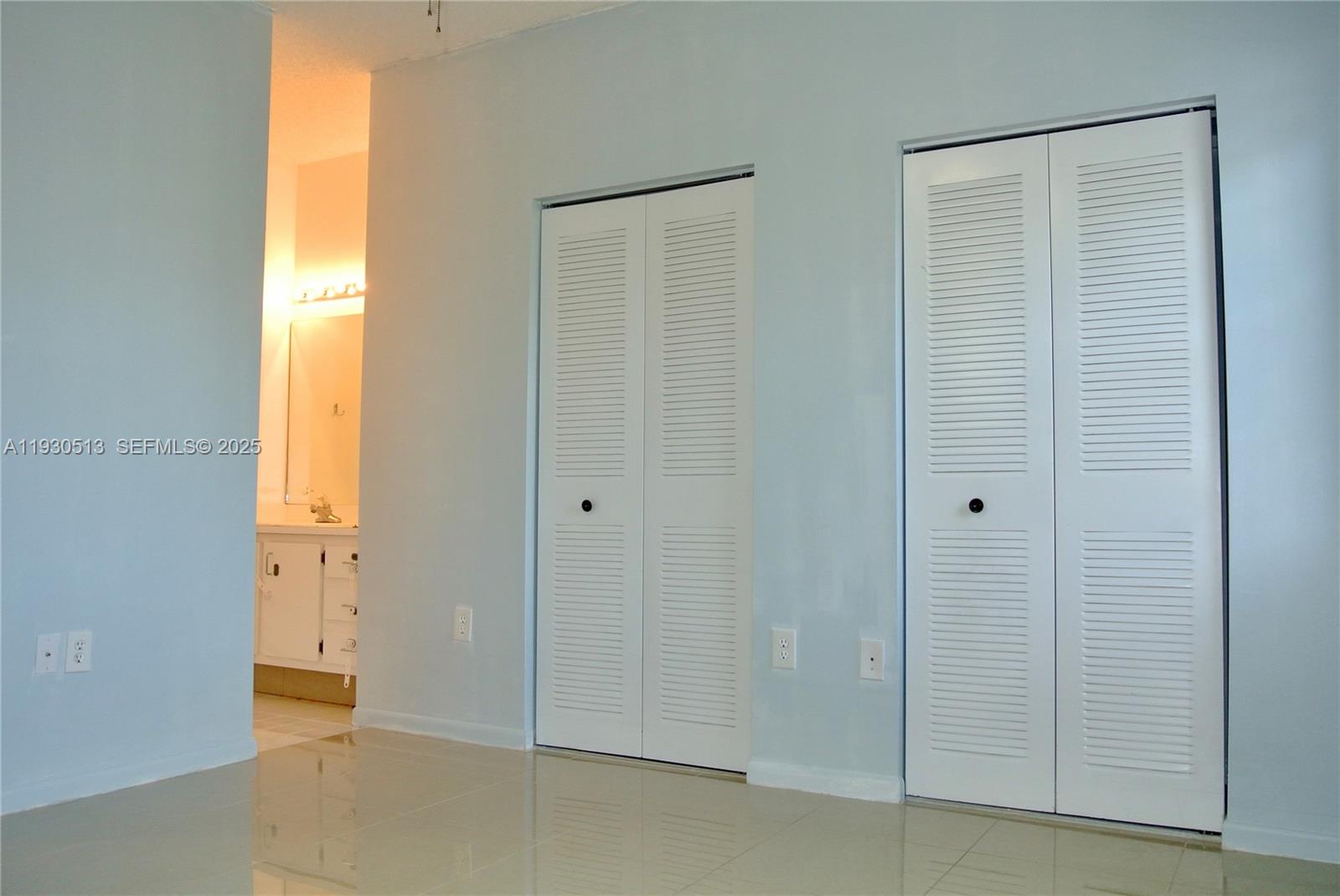 LE CLUB AT KENDALE LAKES - Residential Lease