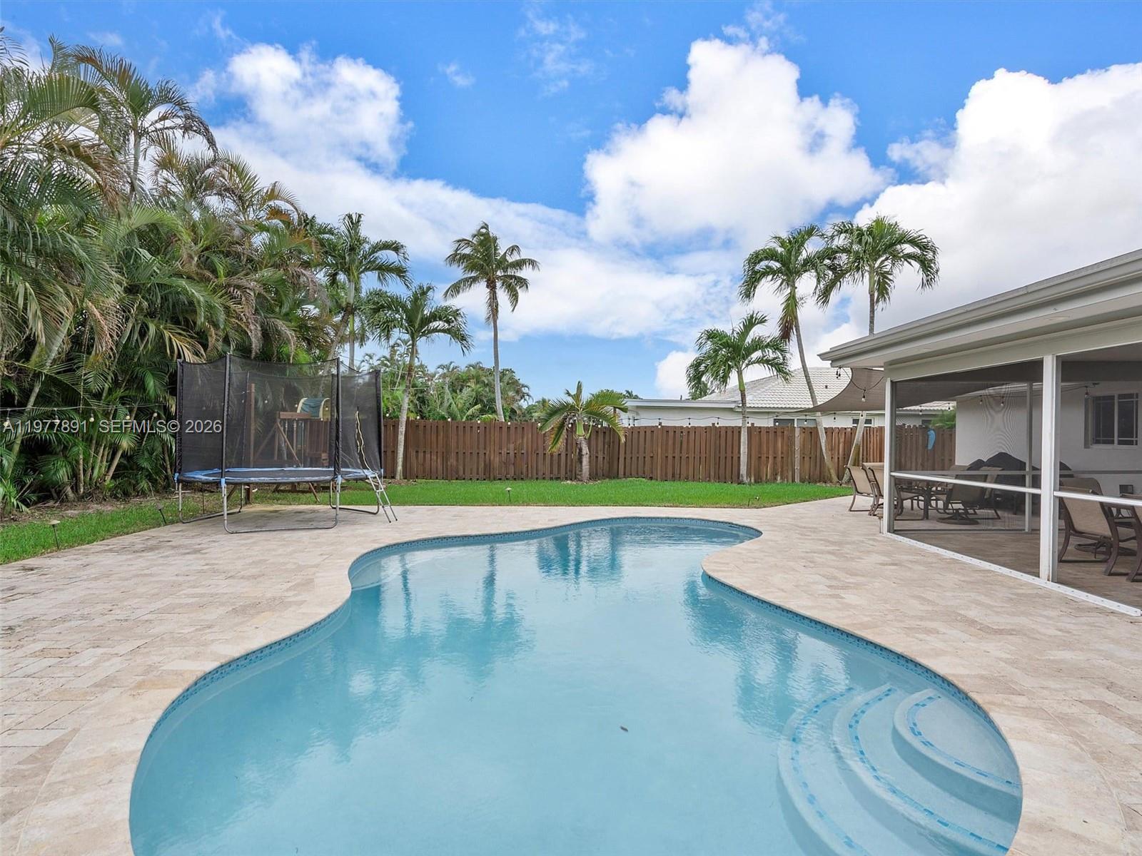 PLANTATION PARK LAKESITES - Residential