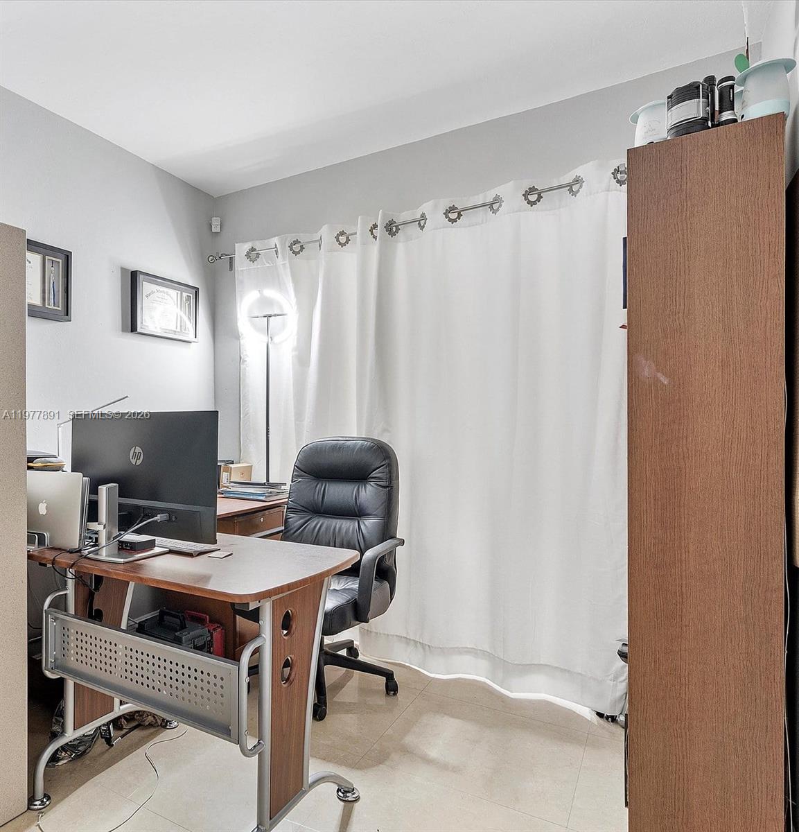 PLANTATION PARK LAKESITES - Residential