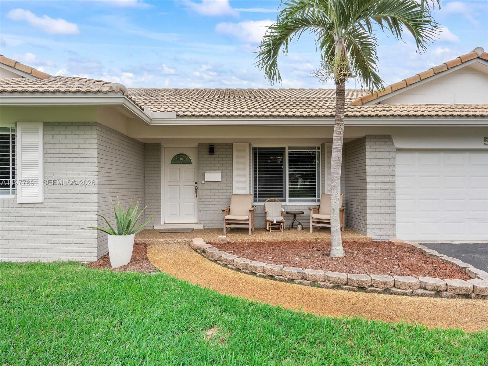 PLANTATION PARK LAKESITES - Residential