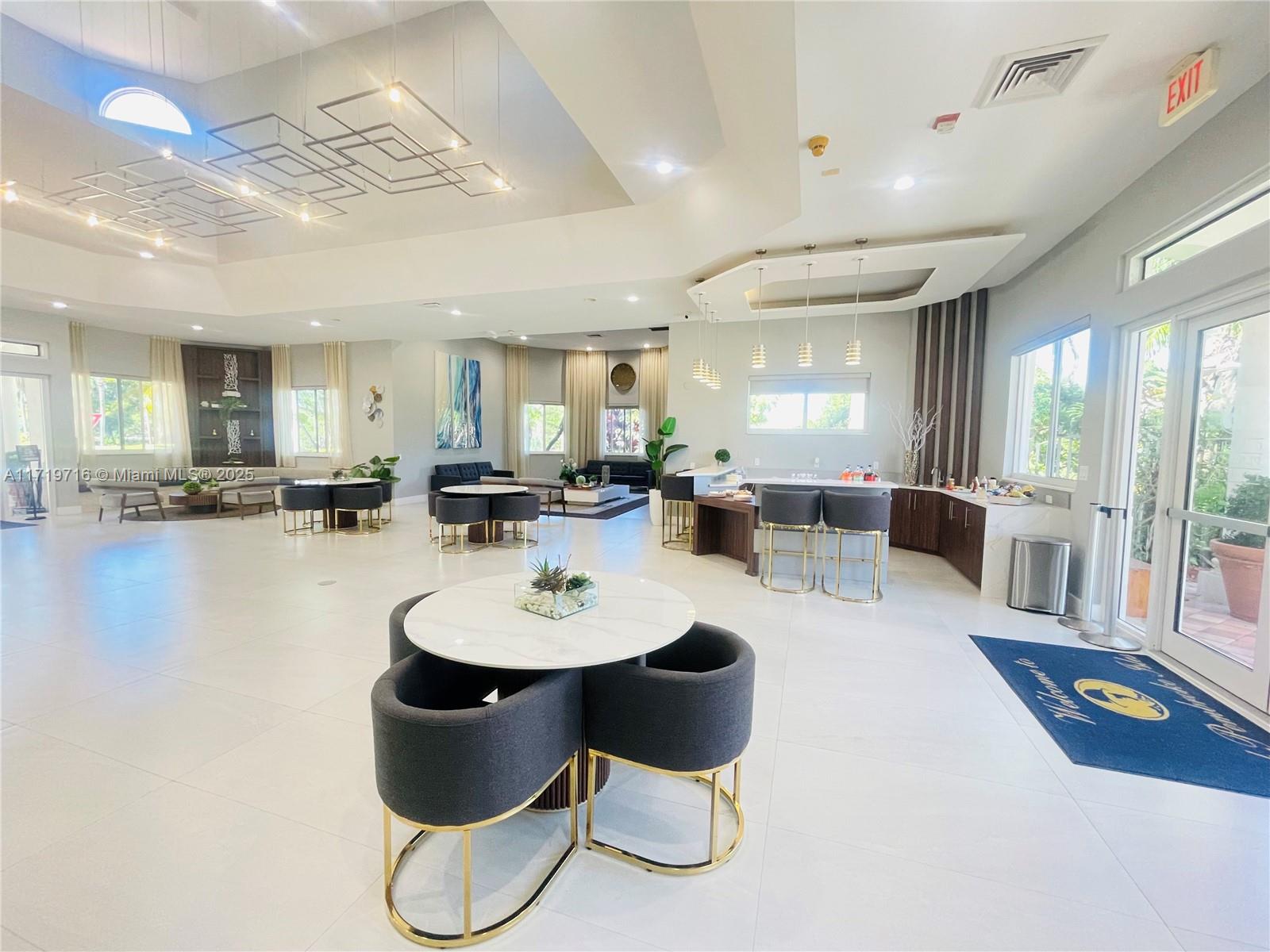 PEMBROKE ISLES V - Residential
