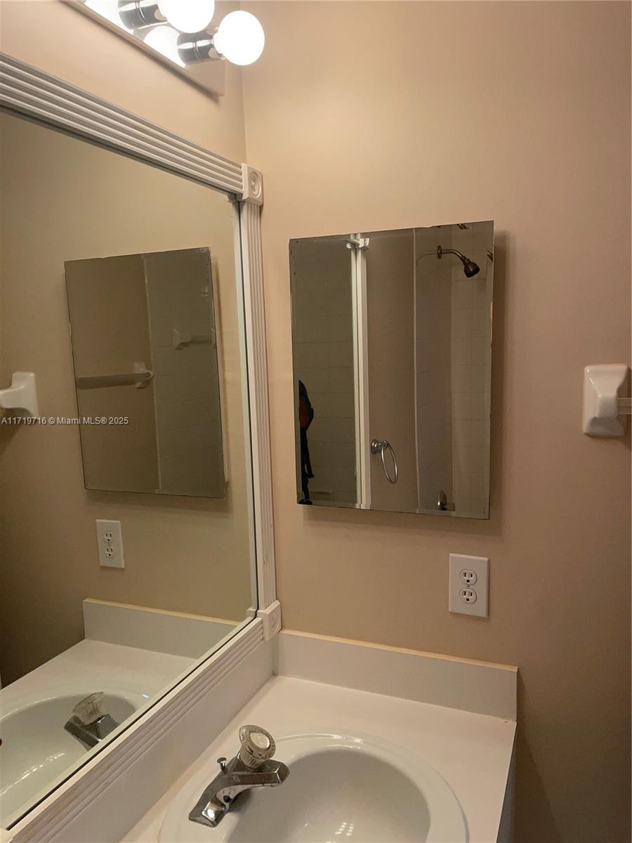 PEMBROKE ISLES V - Residential