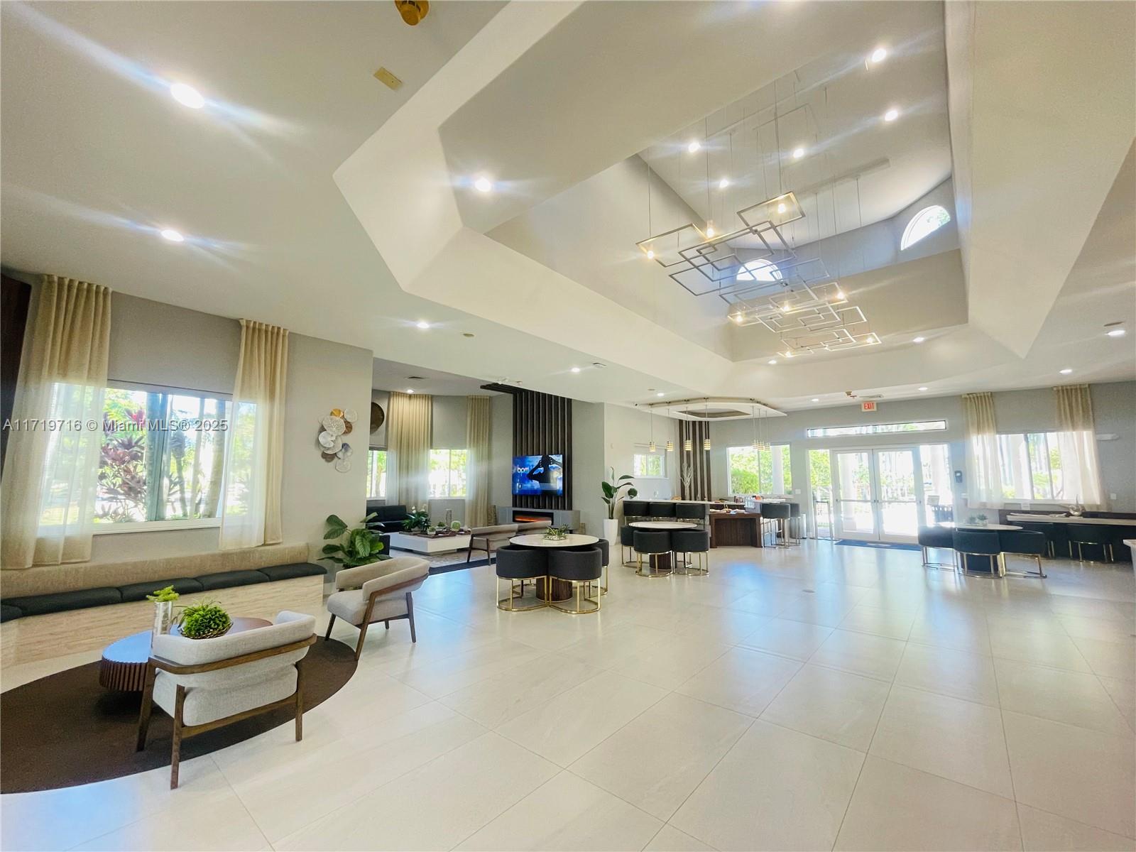 PEMBROKE ISLES V - Residential