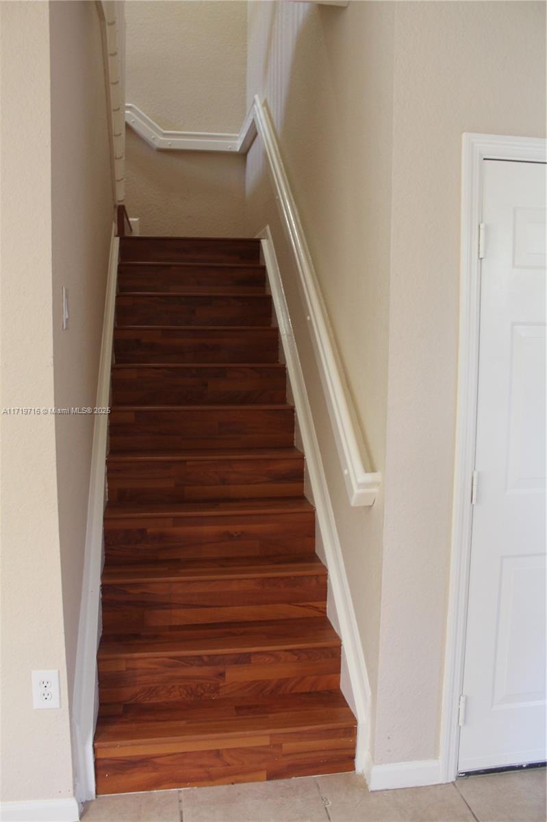 PEMBROKE ISLES V - Residential