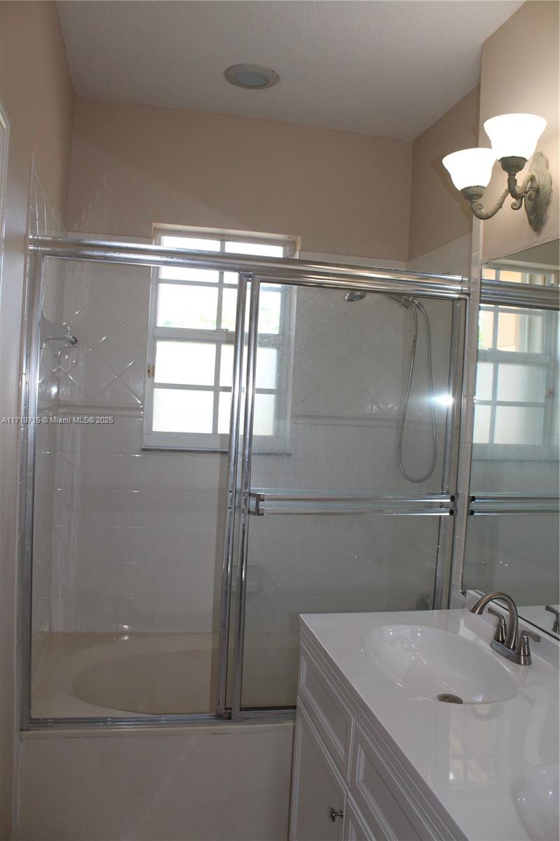 PEMBROKE ISLES V - Residential