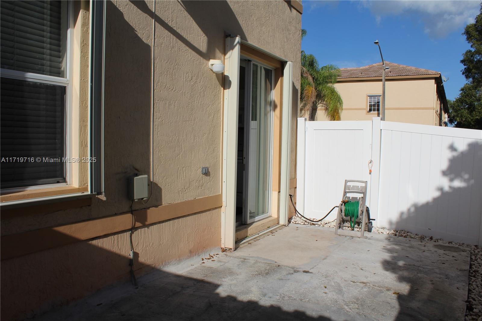 PEMBROKE ISLES V - Residential