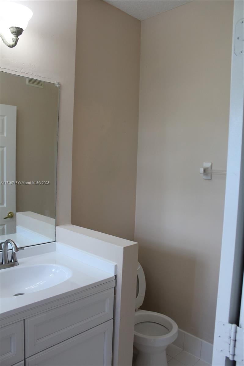 PEMBROKE ISLES V - Residential