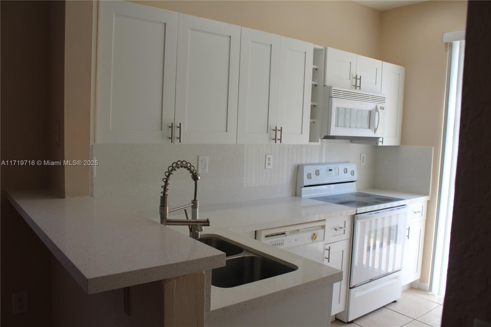 804 NW 170th Ter 121