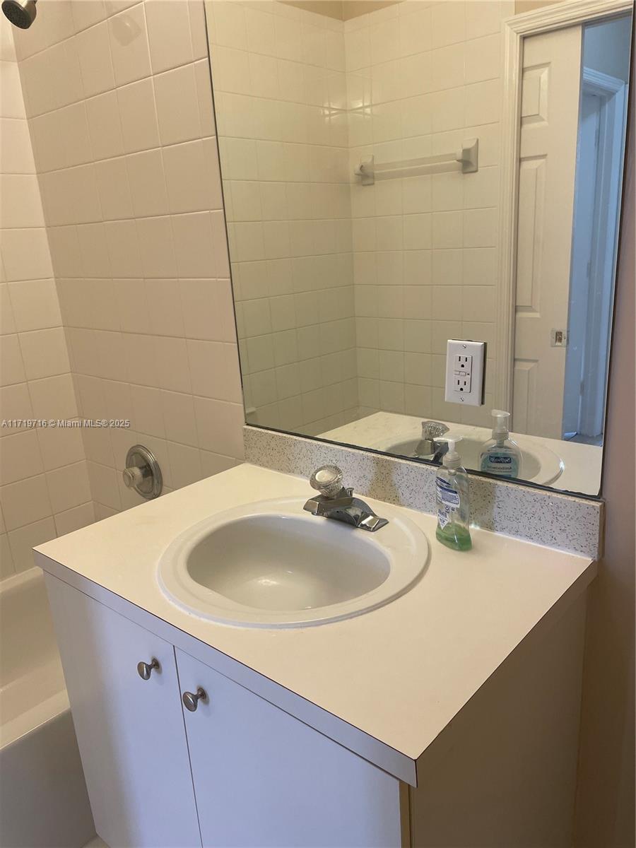 PEMBROKE ISLES V - Residential