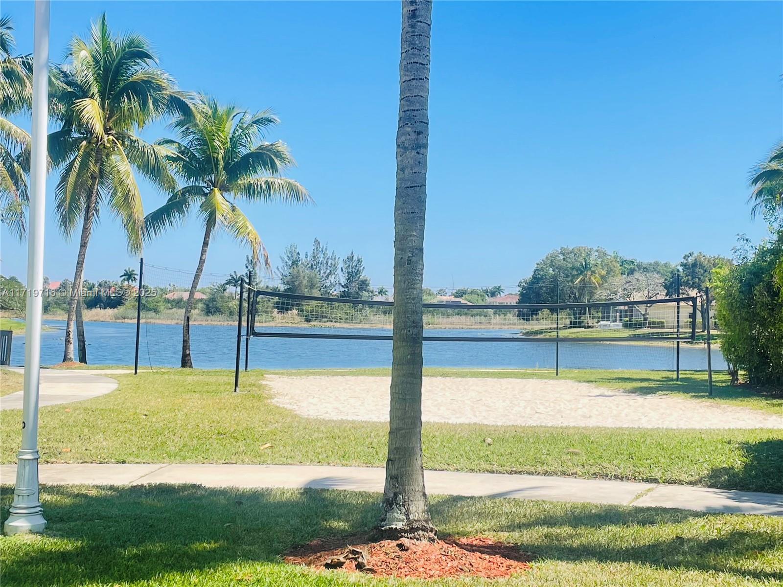 PEMBROKE ISLES V - Residential