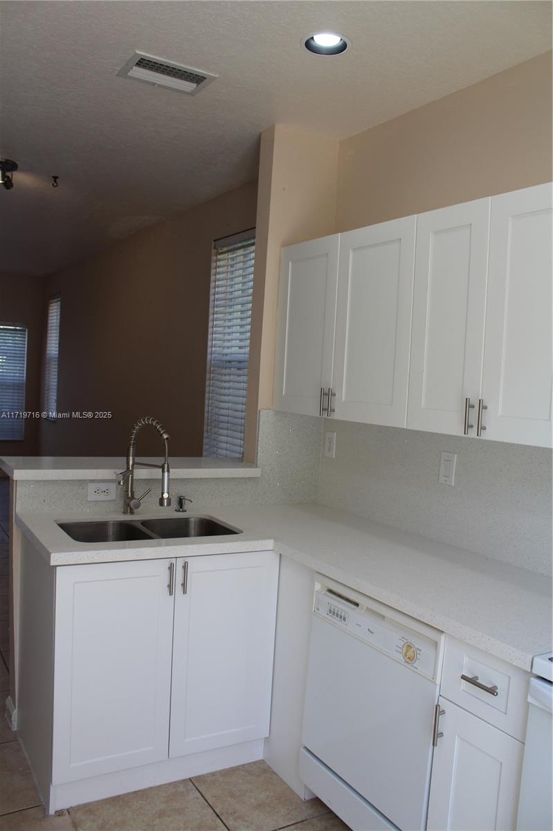 PEMBROKE ISLES V - Residential