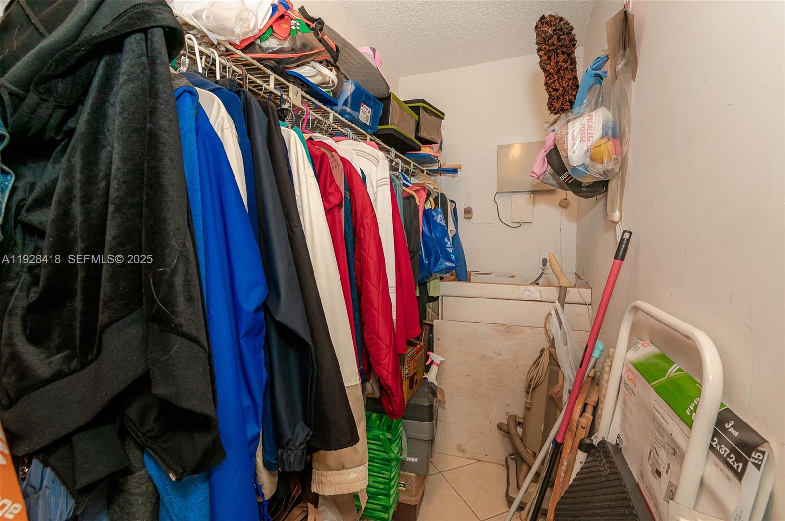 NEW HAMPTON AT CENTURY VI - Residential