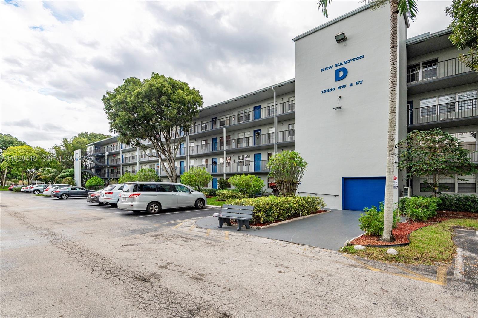 NEW HAMPTON AT CENTURY VI - Residential