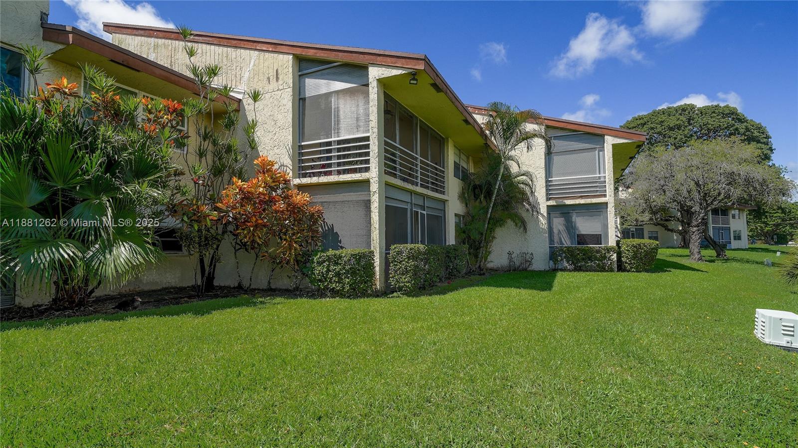 Bright and inviting 2-bedroom, 2-bath condo in the highly sought-after Tamarac community. Enjoy an open layout with abundant natural light, spacious living areas, and a first-floor entrance. Relax and unwind with serene lake views from your home. Tamarac offers a stable, well-maintained community with plenty of space to enjoy. Perfectly located in a desirable neighborhood, this condo combines comfort, convenience, and a peaceful setting.
VACANT MOVE IN READY!!! The association requires Credit score 680