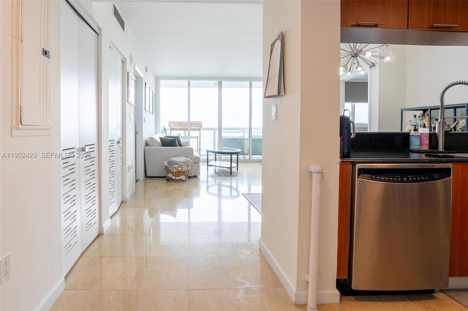 1800 N Bayshore Dr 1803