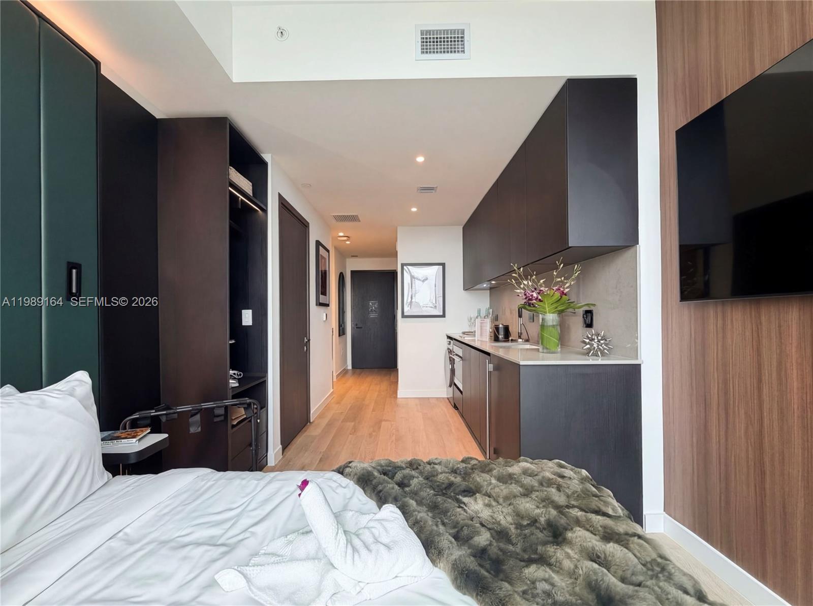 20 NE 11th St 4803A