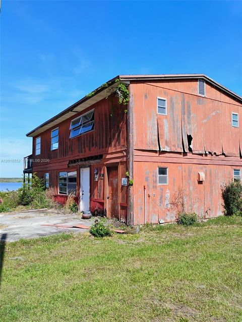 Photo of 18644 NE 238 Ave, Other, FL 32134 (MLS # A12018552)