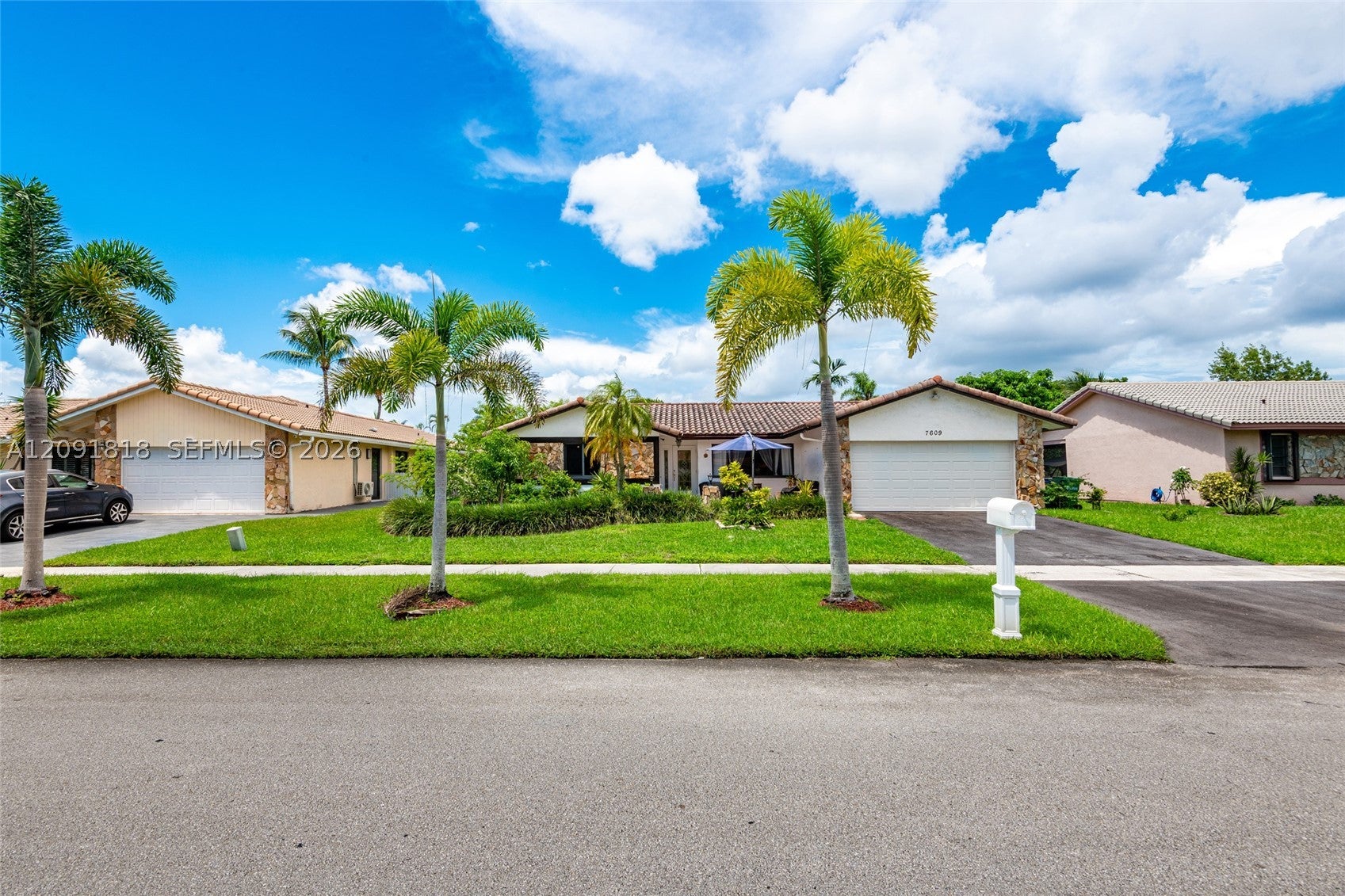 7609 Sunflower Dr