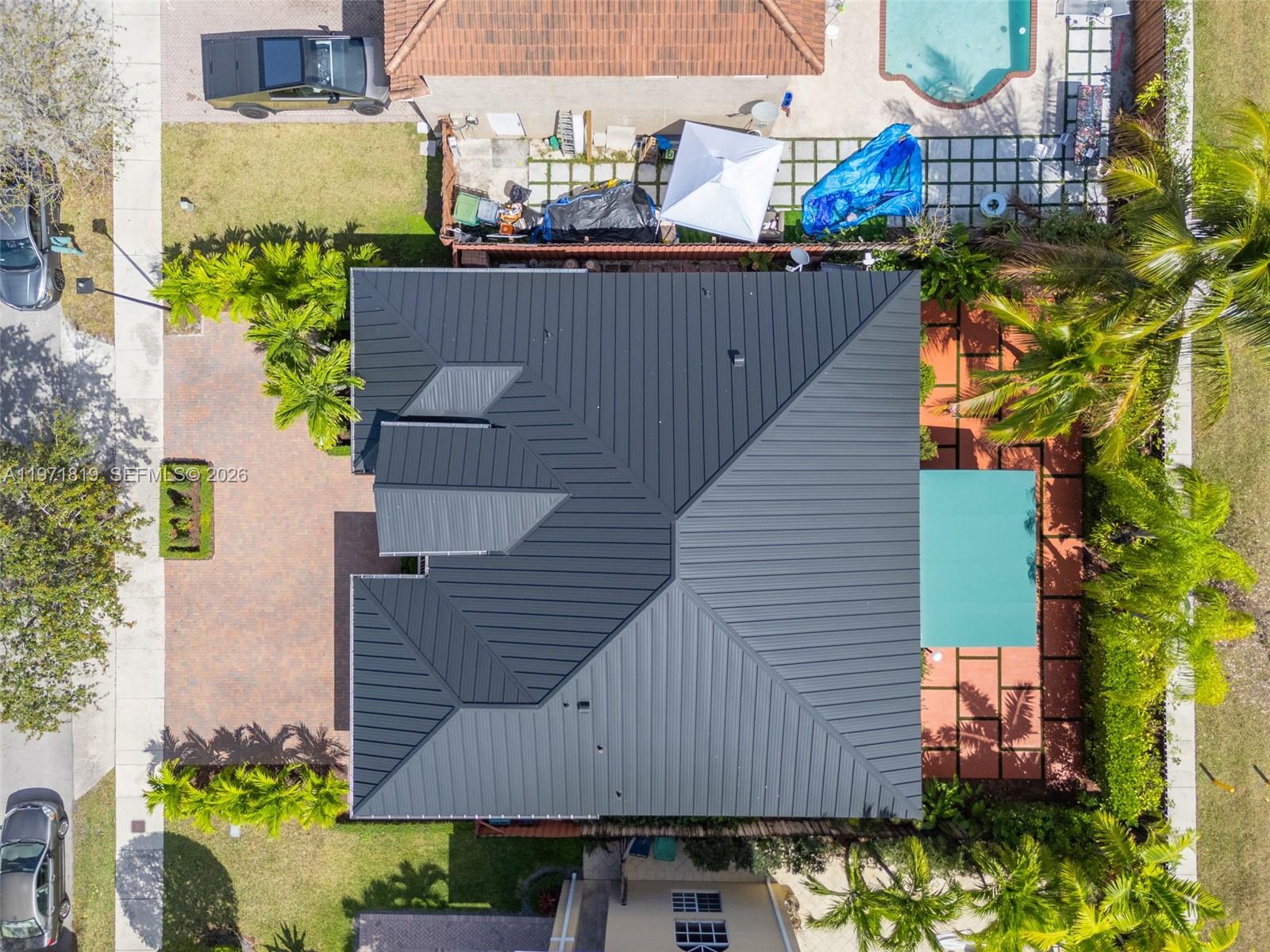 TWIN LAKE SHORES CENTRAL - Residential