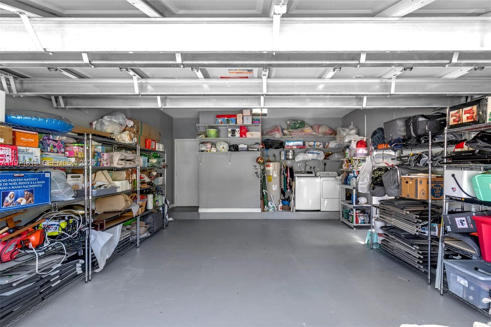 TWIN LAKE SHORES CENTRAL - Residential