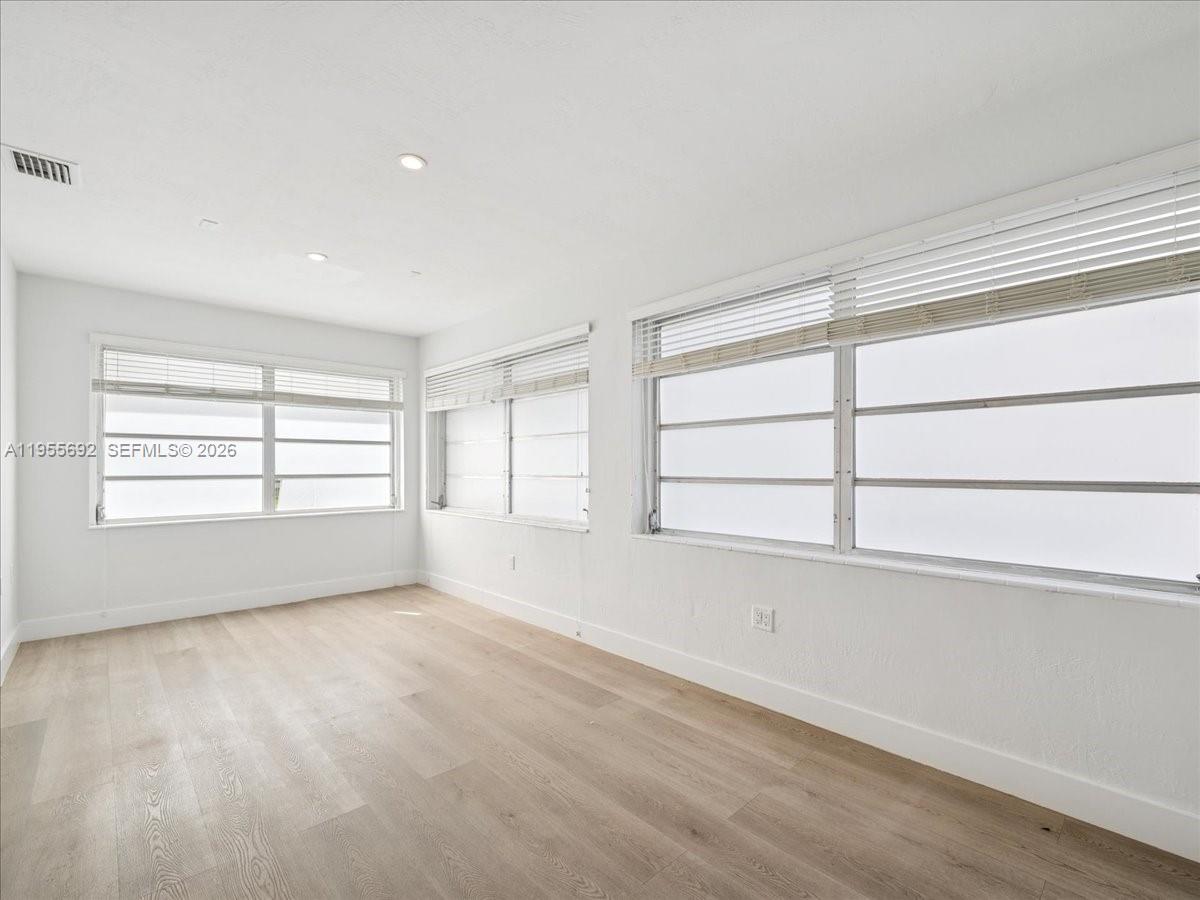 ARTBILT HOMES - Residential