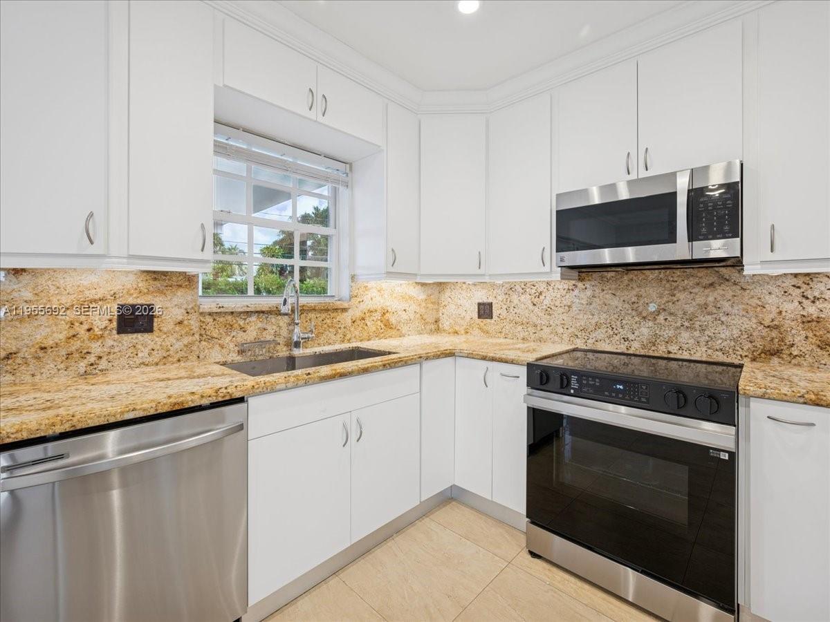 ARTBILT HOMES - Residential