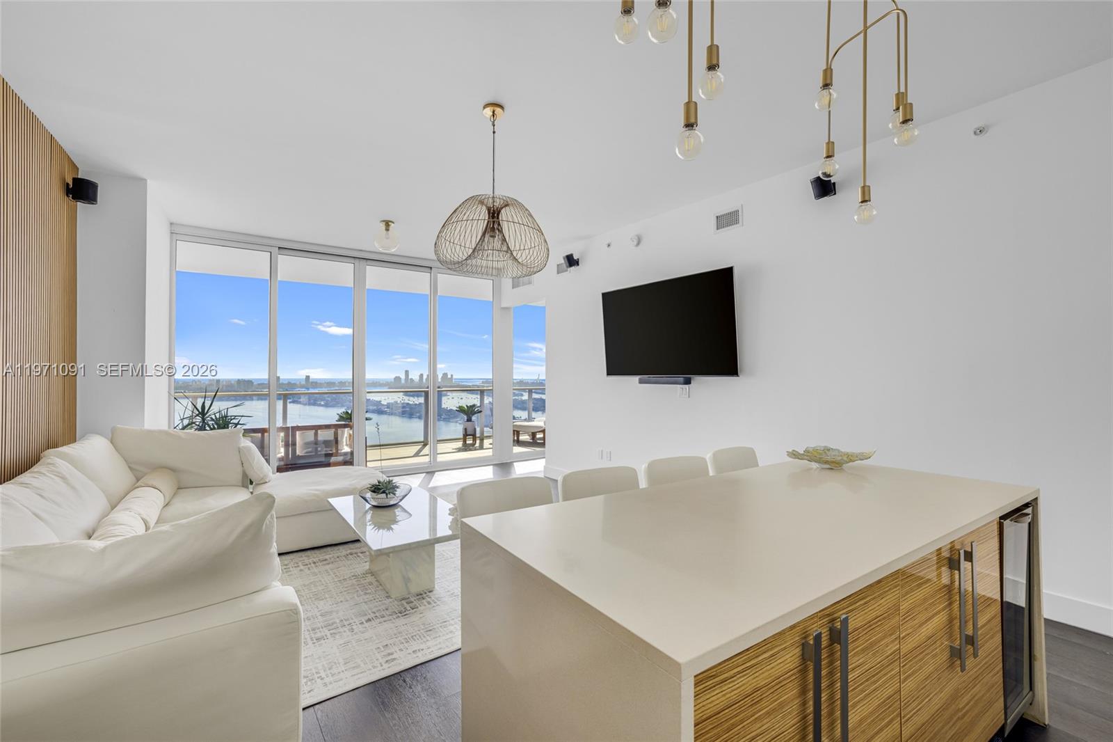 2020 N Bayshore Dr 3509