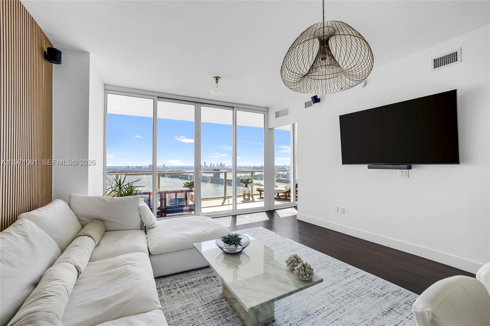 2020 N Bayshore Dr 3509