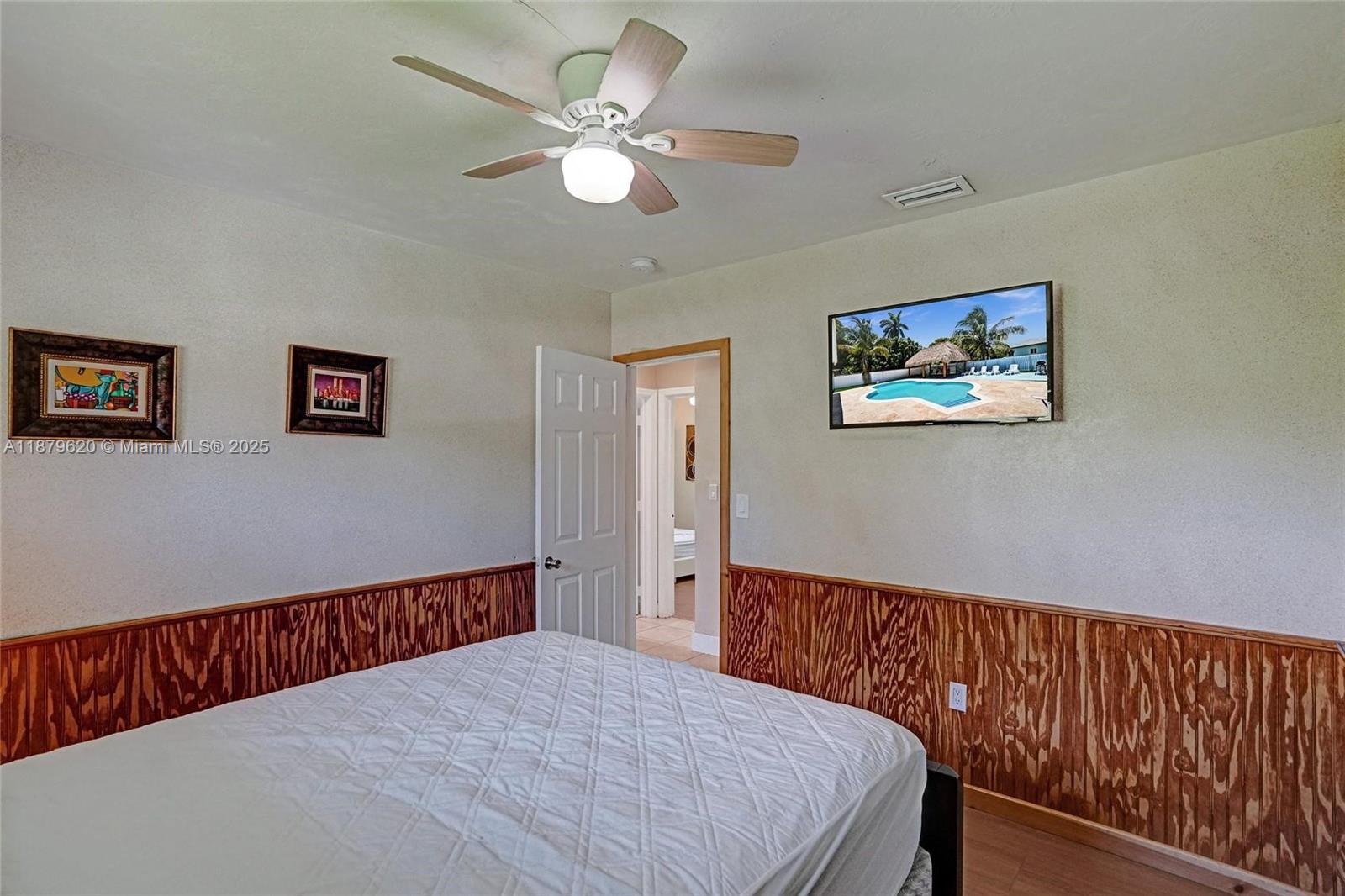 ROSEN TR - Residential Lease