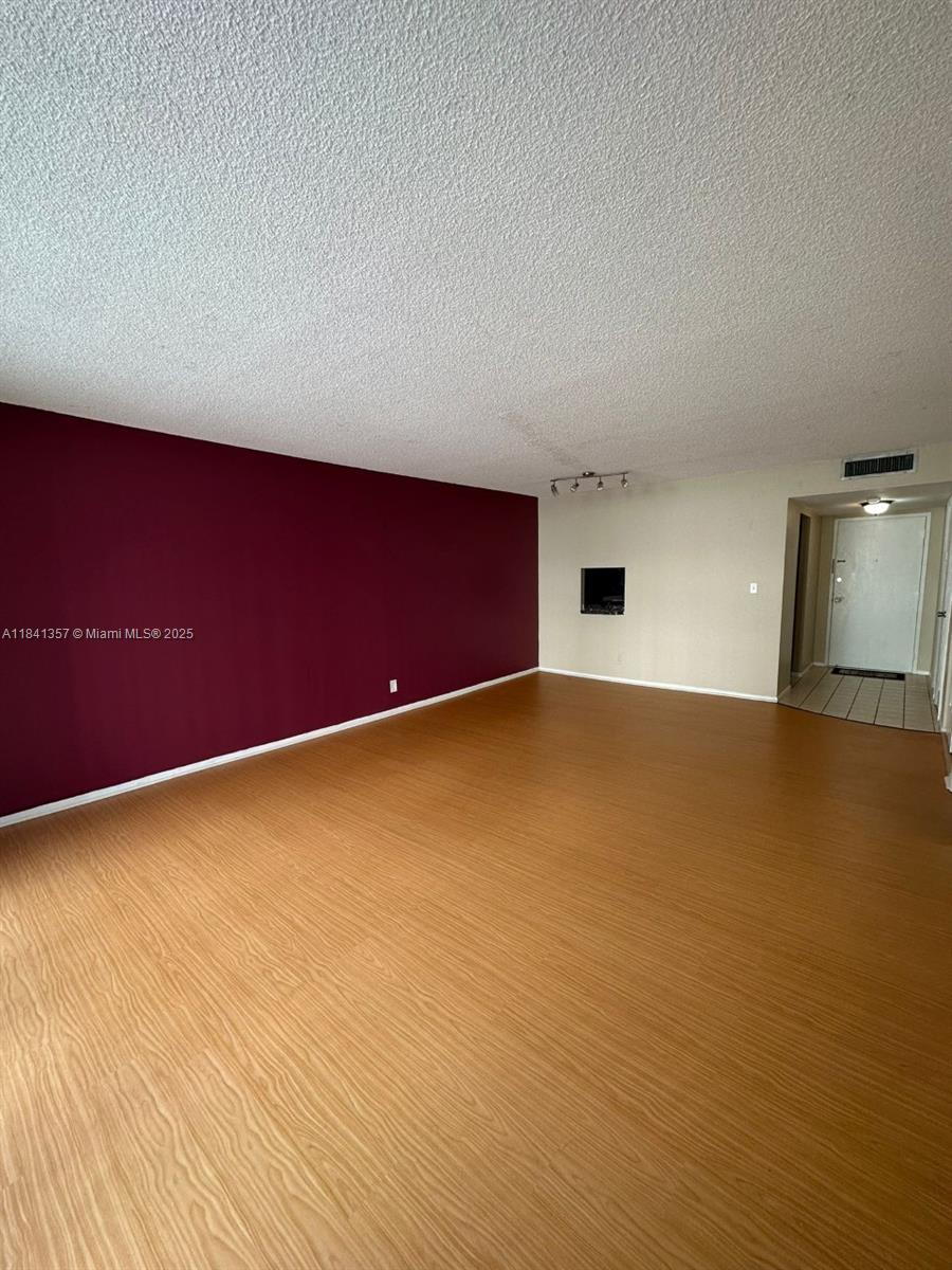 16710 NE 9th Ave 207