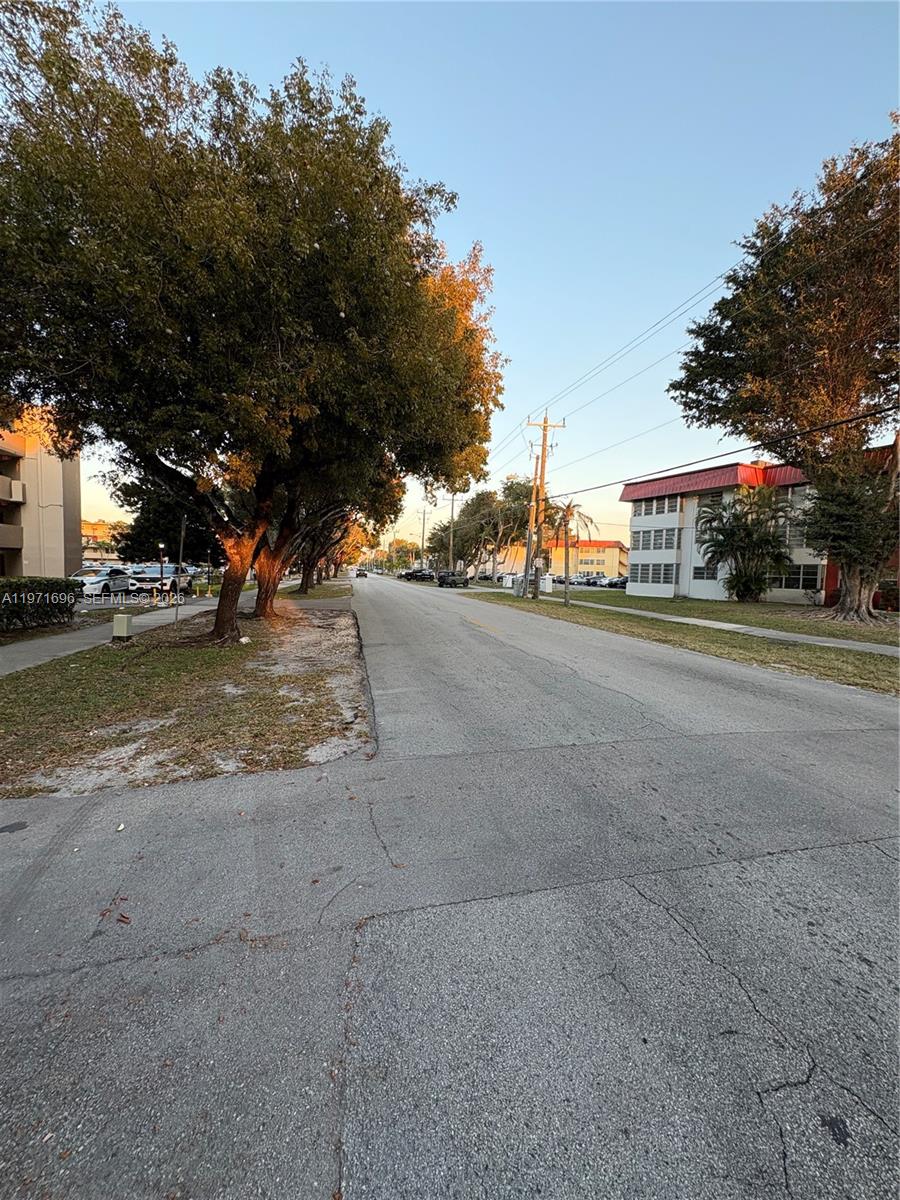 ROLLING GREEN CONDO D - Residential