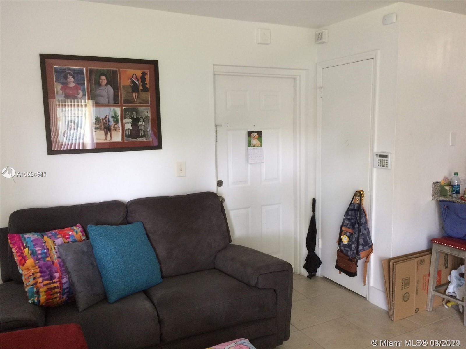 ANTIGUA AT CNTRY CLUBOF M - Residential