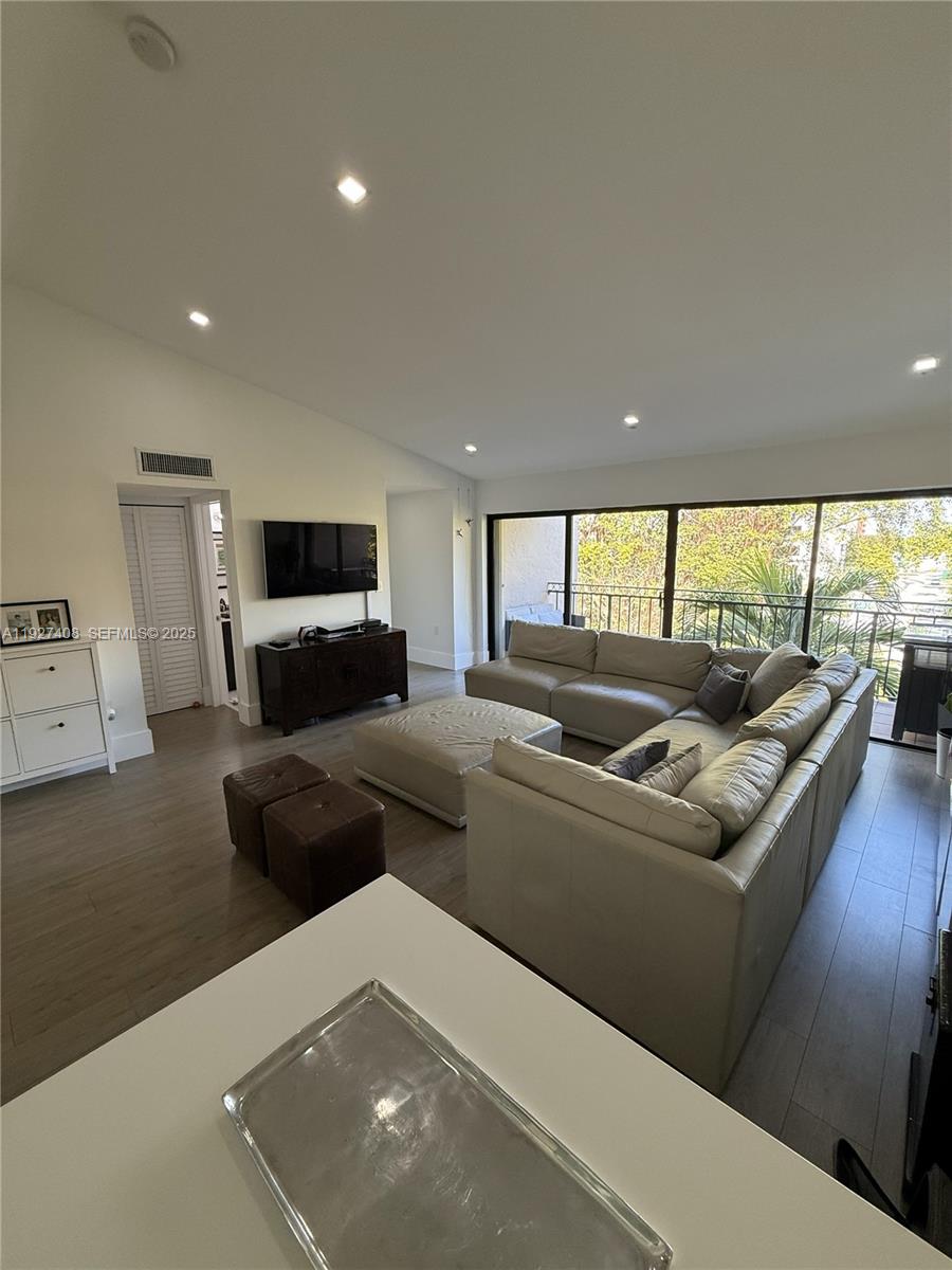 PALM CREST VILLAS CONDO - Residential