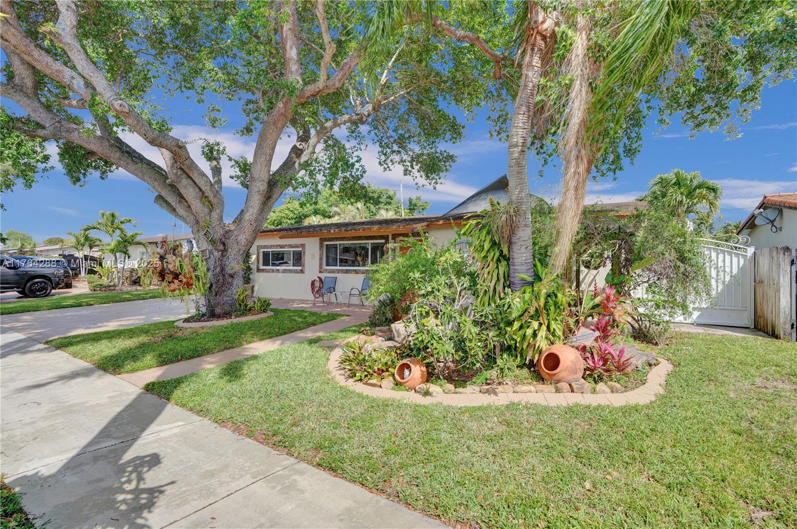 PALM SPRINGS NORTH SEC A - Residential