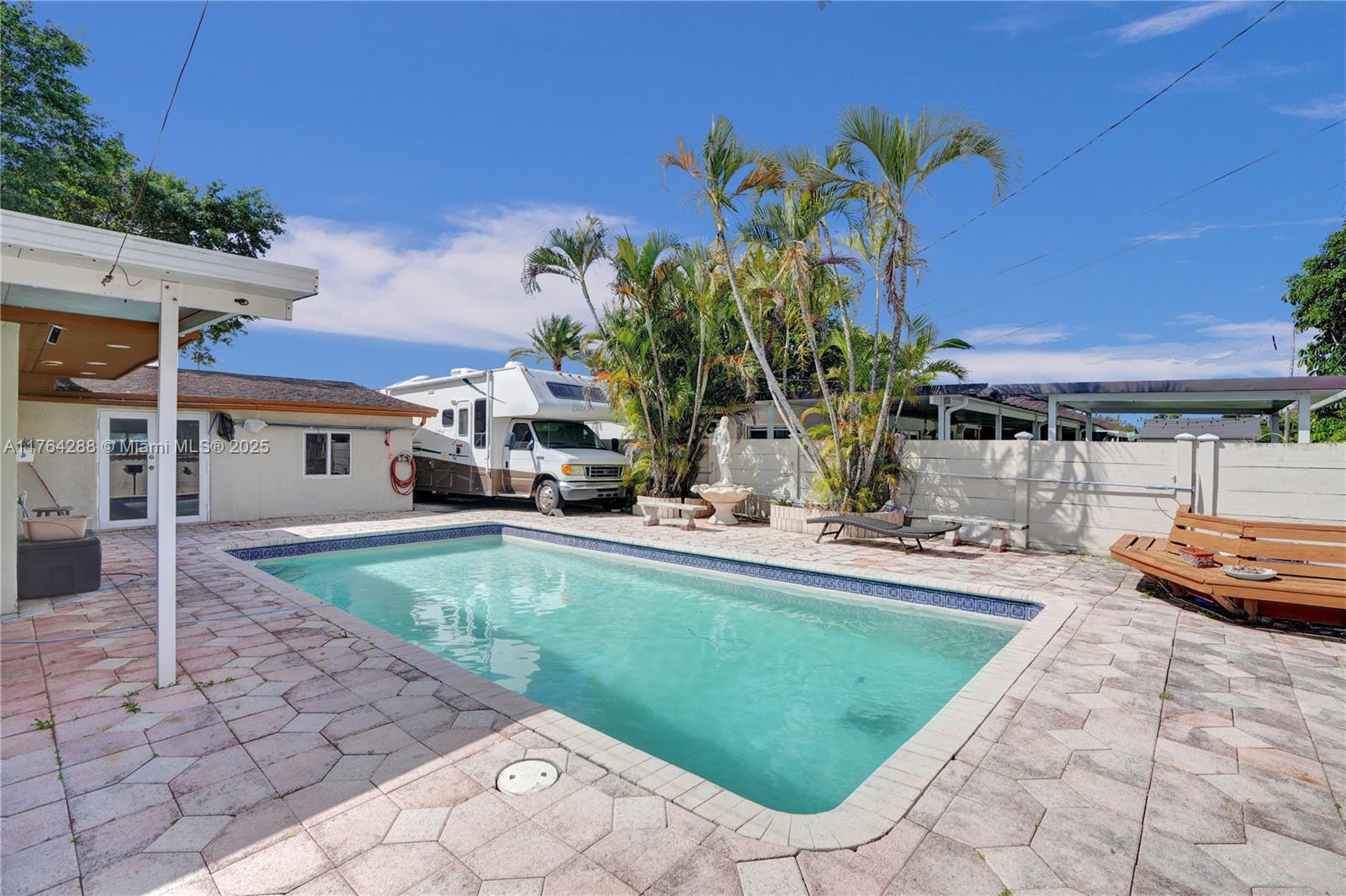 PALM SPRINGS NORTH SEC A - Residential