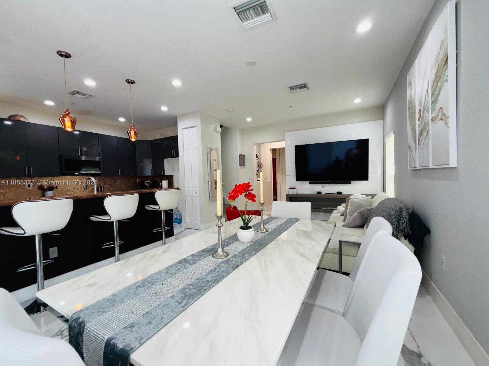 TUSCAN VILLAS CONDO - Residential