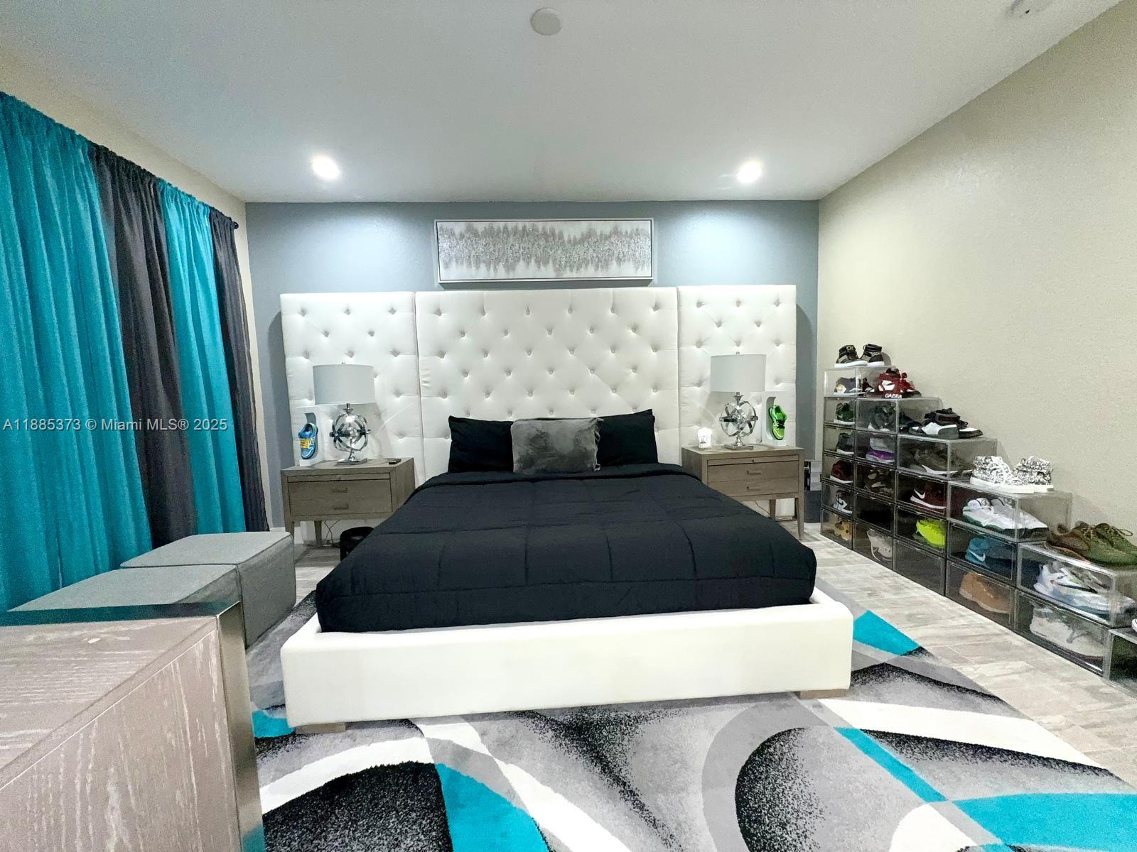 TUSCAN VILLAS CONDO - Residential