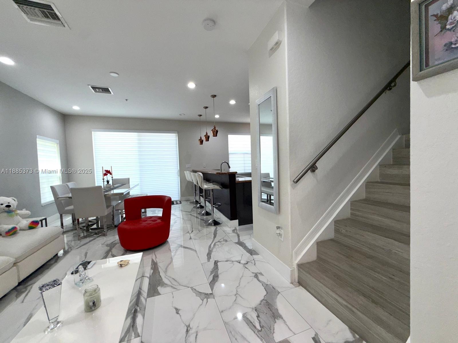 TUSCAN VILLAS CONDO - Residential