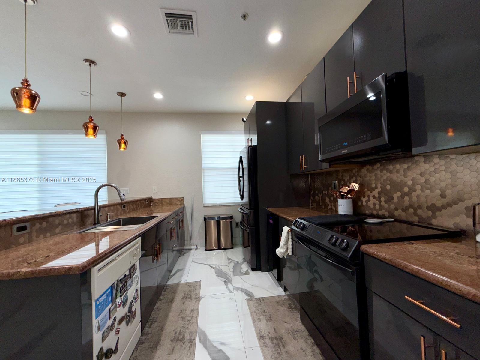 TUSCAN VILLAS CONDO - Residential