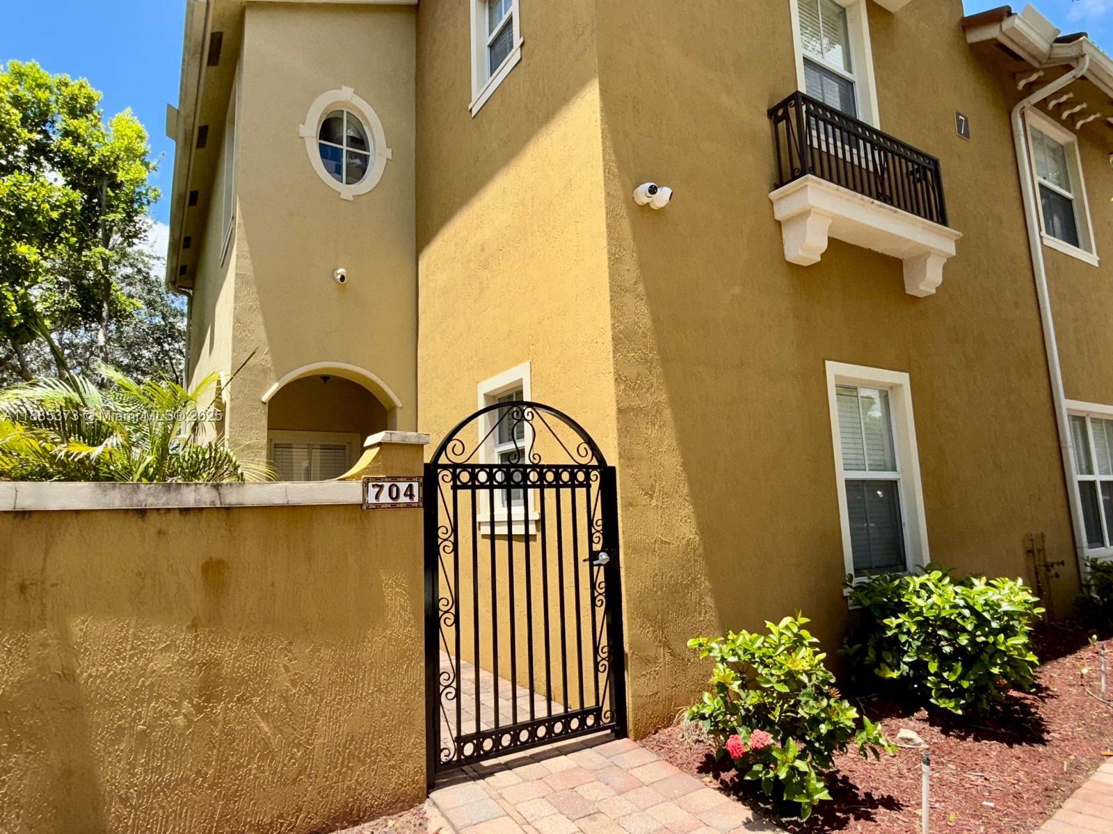 TUSCAN VILLAS CONDO - Residential