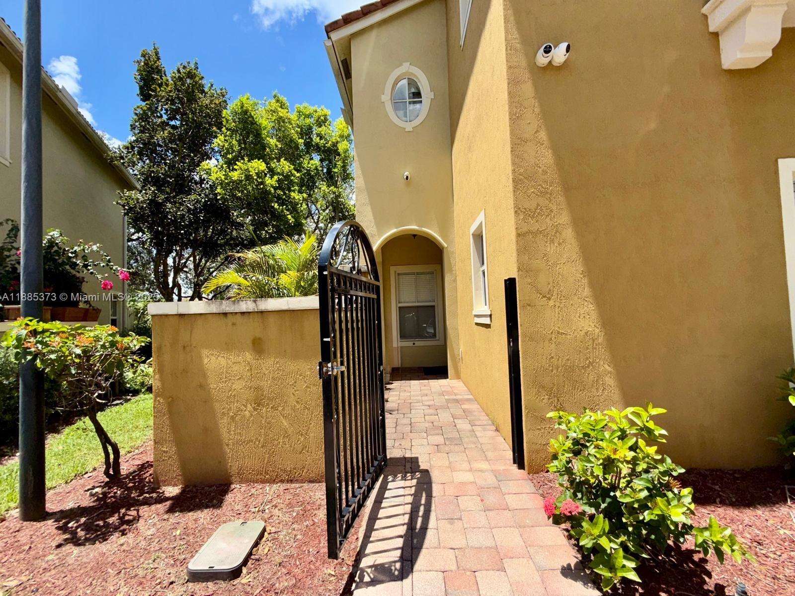 TUSCAN VILLAS CONDO - Residential