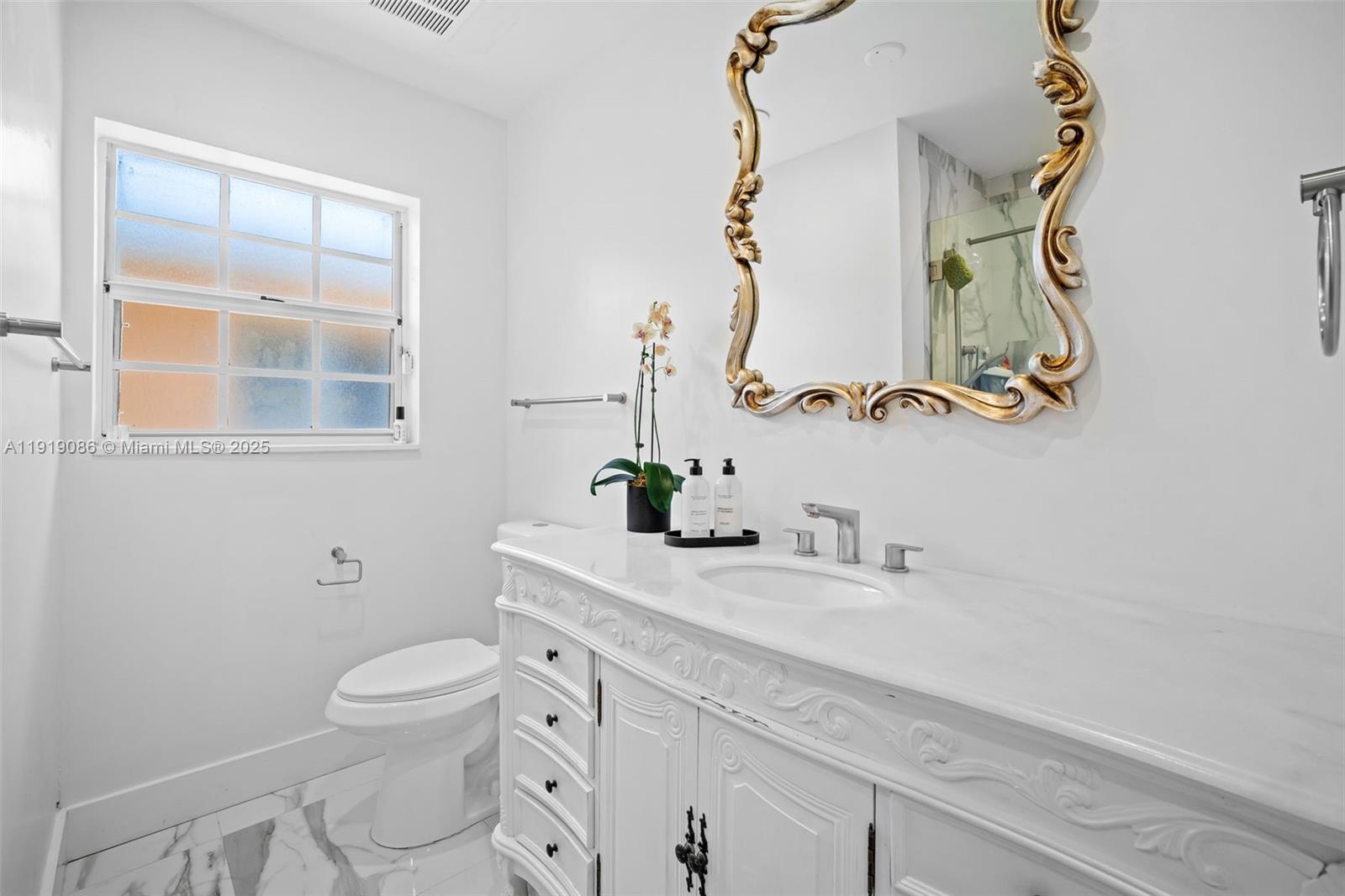 COCONUT GROVE MANOR - Residential Lease