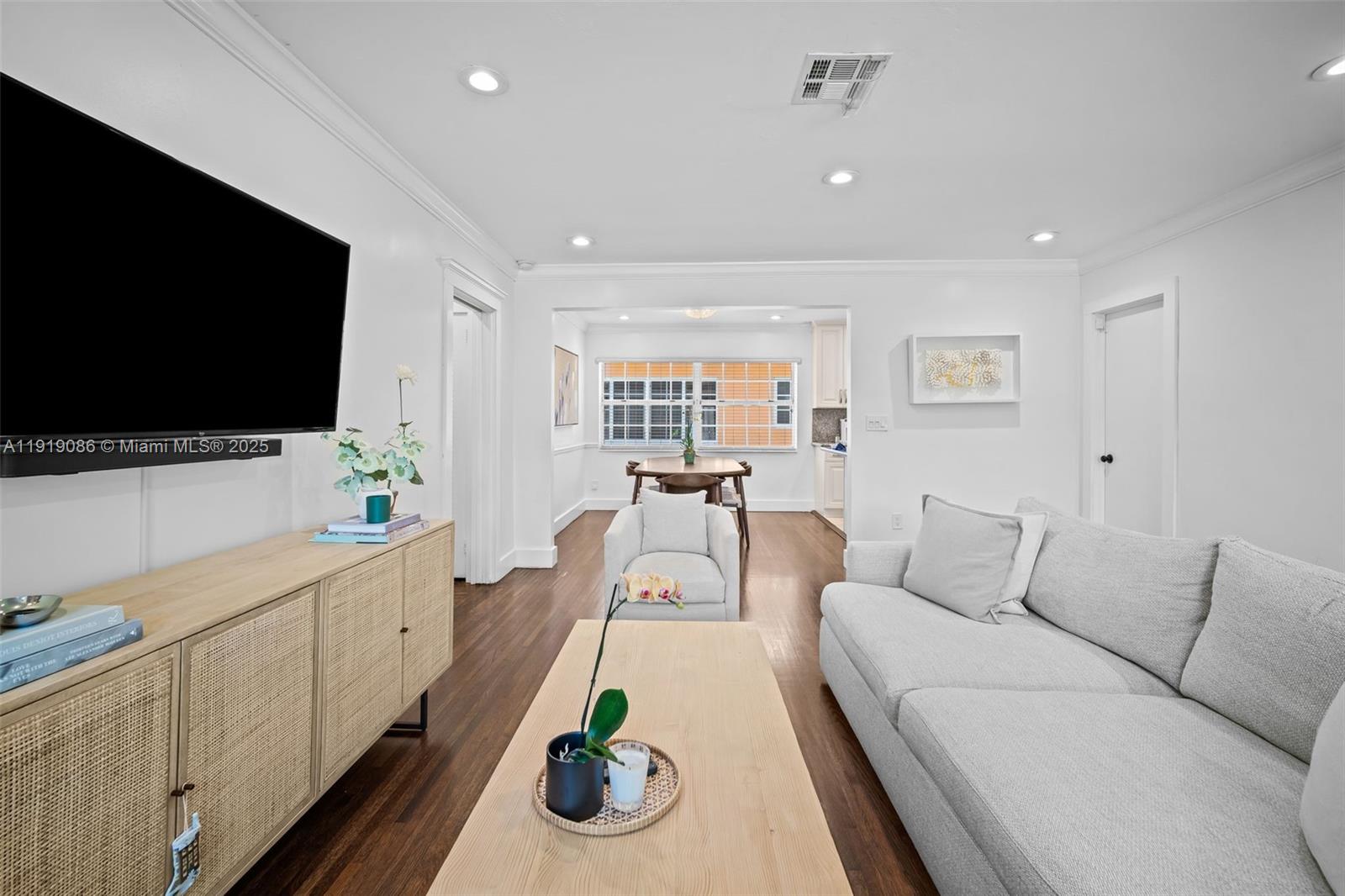 COCONUT GROVE MANOR - Residential Lease