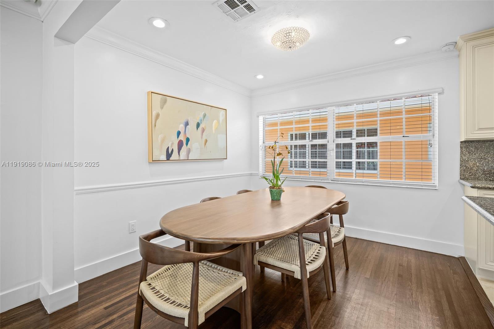 COCONUT GROVE MANOR - Residential Lease